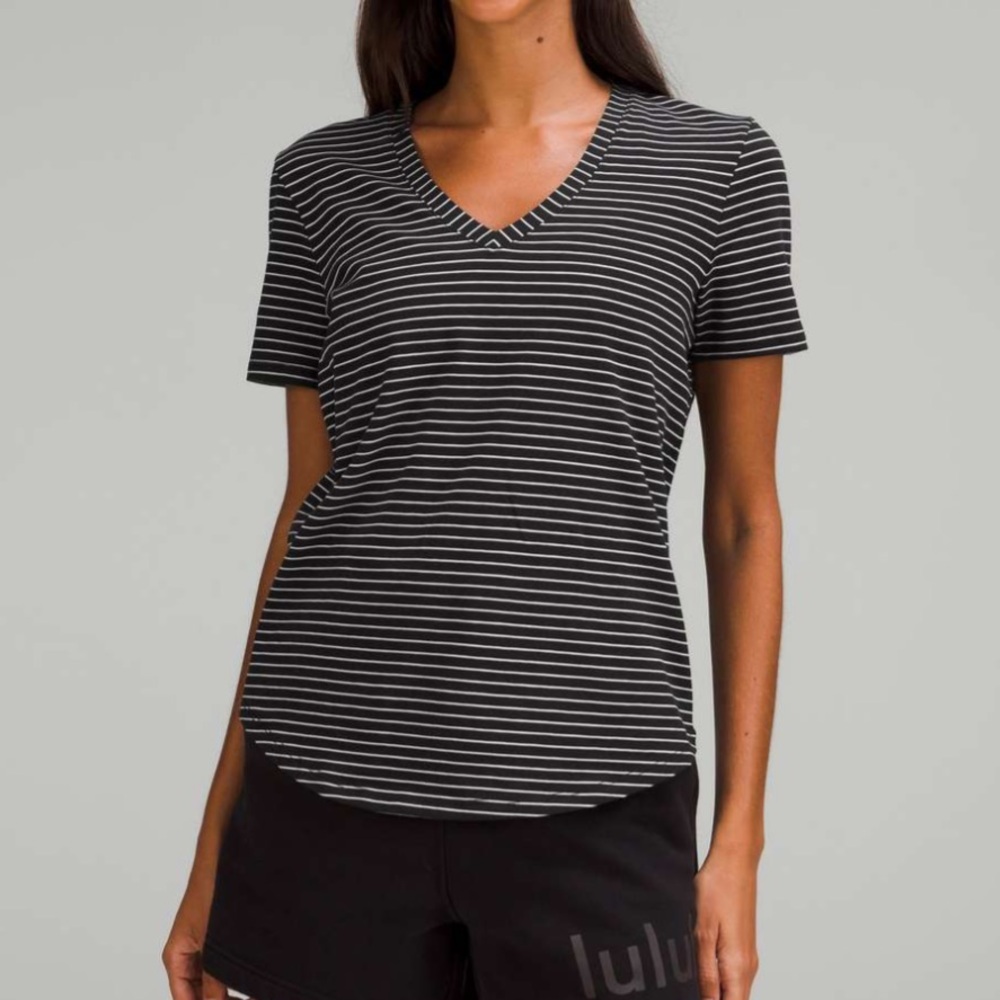 Lululemon T-shirt